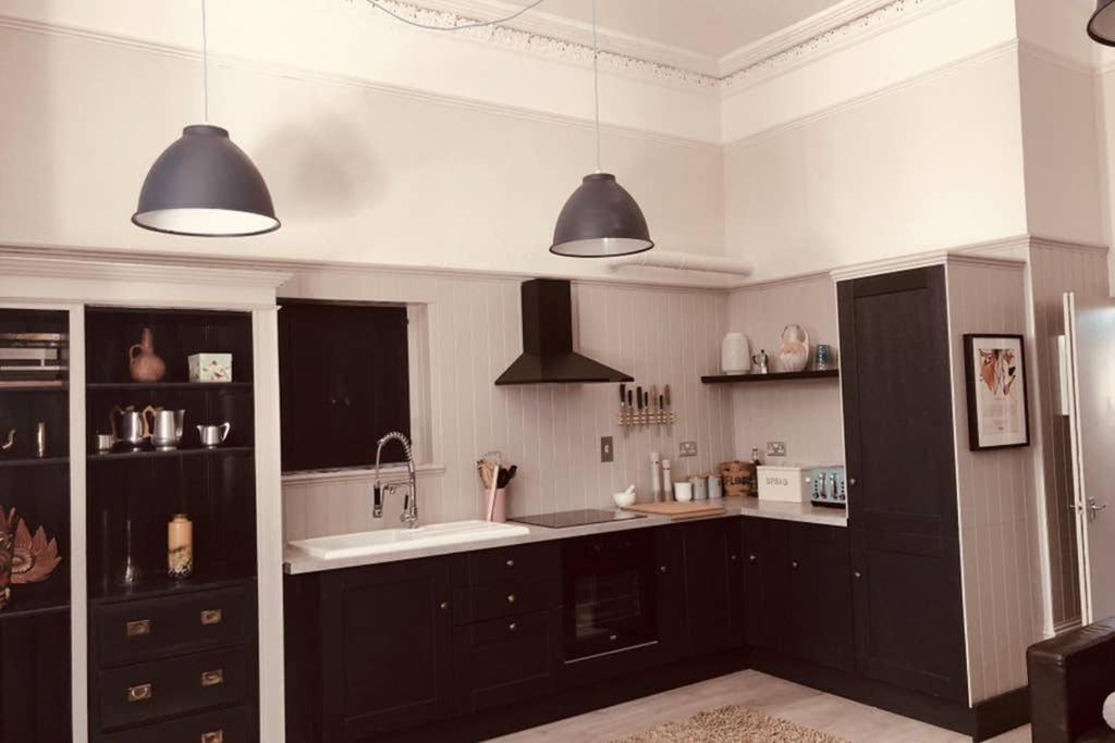 Seaside Escape - Gorgeous 2 Bed Apartment In St-Leonards-On-Sea 哈斯丁 外观 照片