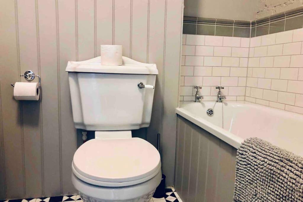 Seaside Escape - Gorgeous 2 Bed Apartment In St-Leonards-On-Sea 哈斯丁 外观 照片